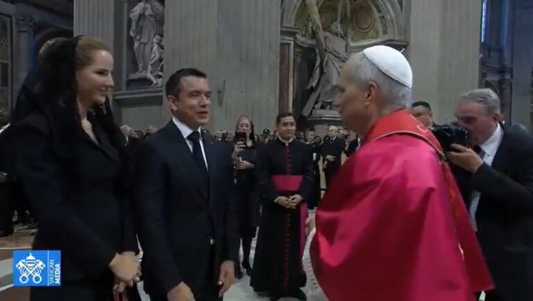Daniel Noboa estuvo presente en la misa de inicio del pontificado de León XIV