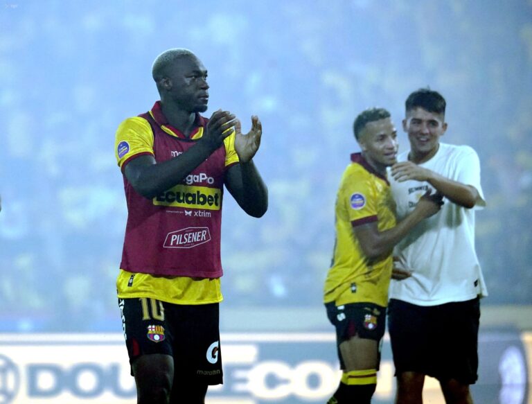 Felipe Caicedo se lesionó en el Clásico: “Me volví a hacer daño, es un tema muscular”