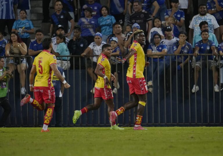 (VIDEO) NUEVA DERROTA EN EL CAPWELL: Aucas venció a Emelec con gol de Carcelén