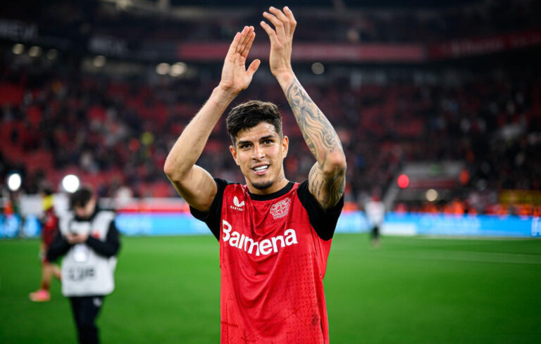 Reportan que “Hincapié está presionando al Leverkusen” para que se negocie su traspaso al Madrid
