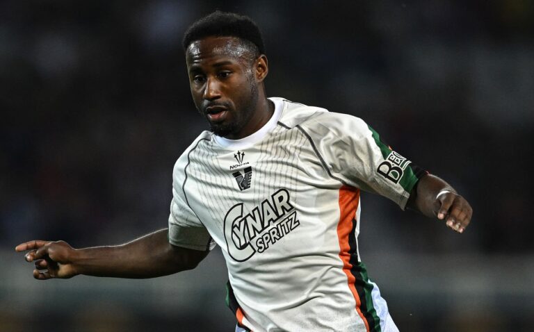 El Venezia de Yeboah sumó, pero se mantiene en zona de descenso en la Serie A
