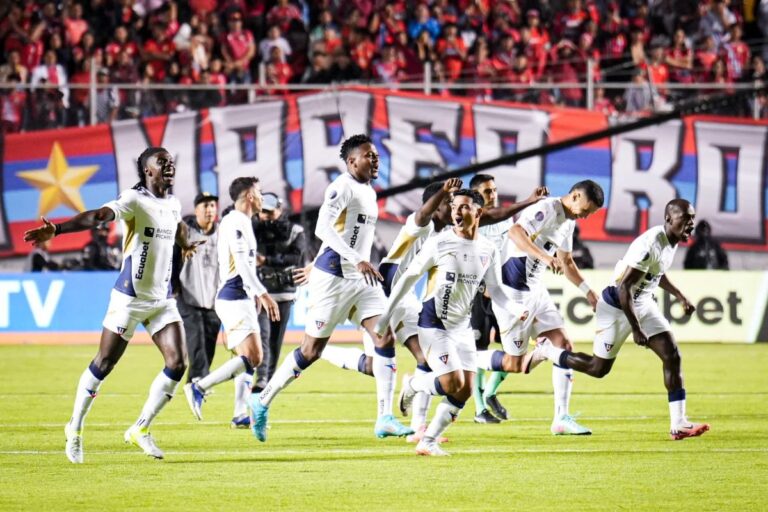 DESDE LDU: “Nosotros tenemos que cumplir y llegar a 8vos de la Libertadores”