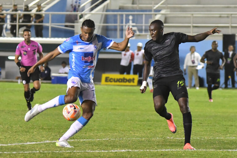 Manta y Orense empataron sin goles en un duelo con mucho VAR
