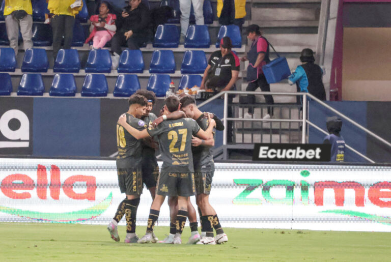 (VIDEO) GOLPE ‘ORIENTAL’: Aucas vence a Vinotinto con cabezazo de Montenegro