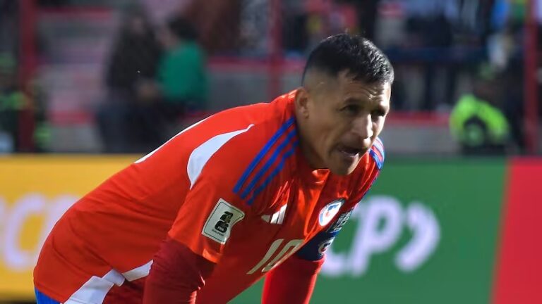 Alexis Sánchez tras no clasificar al mundial 2026: “La Generación Dorada está enterrada; solo quedo yo”