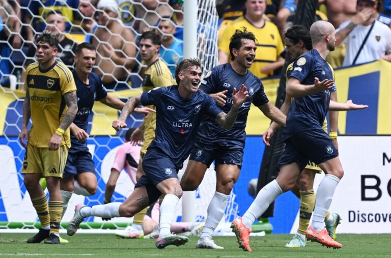 (VIDEO) ¡Gol histórico! Profesor de colegio le marca a Boca Juniors en el Mundial de Clubes