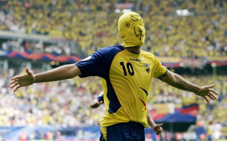 19 años de la clasificación de Ecuador a octavos de un Mundial y el festejo icónico de Kaviedes