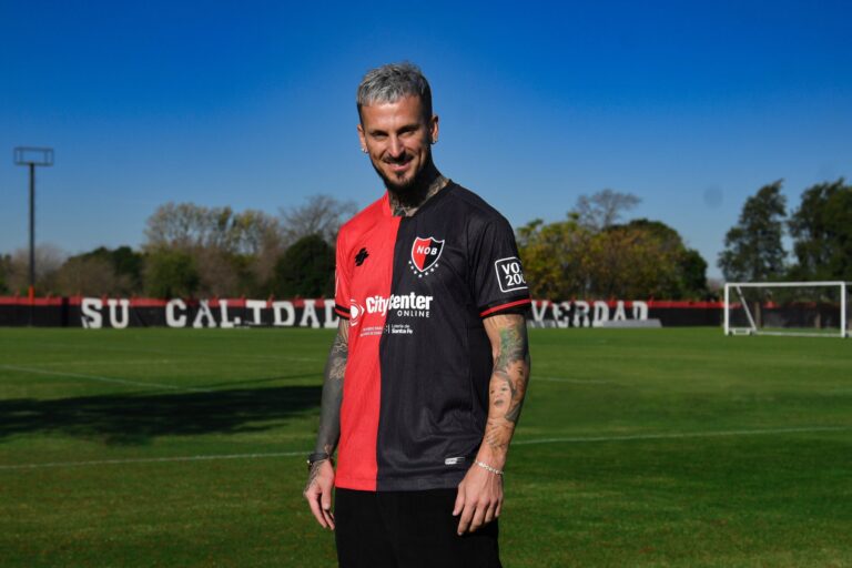 Darío Benedetto fue presentado como nuevo jugador de Newell’s