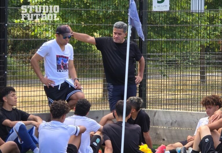 Jefferson Montero recluta jóvenes talentos para torneo en Manchester