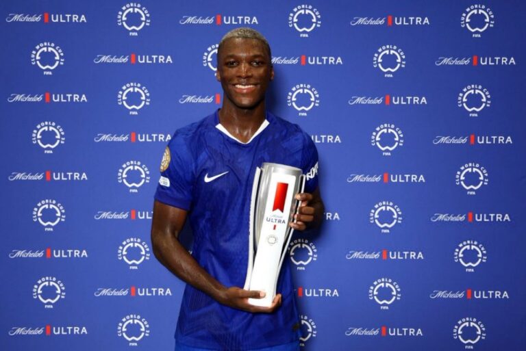 Moisés Caicedo, elegido como la figura del partido en el Mundial de Clubes