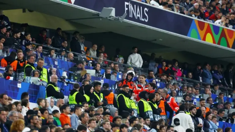 Tragedia en el Allianz Arena: un aficionado falleció tras caer desde la grada durante la final de la Nations League