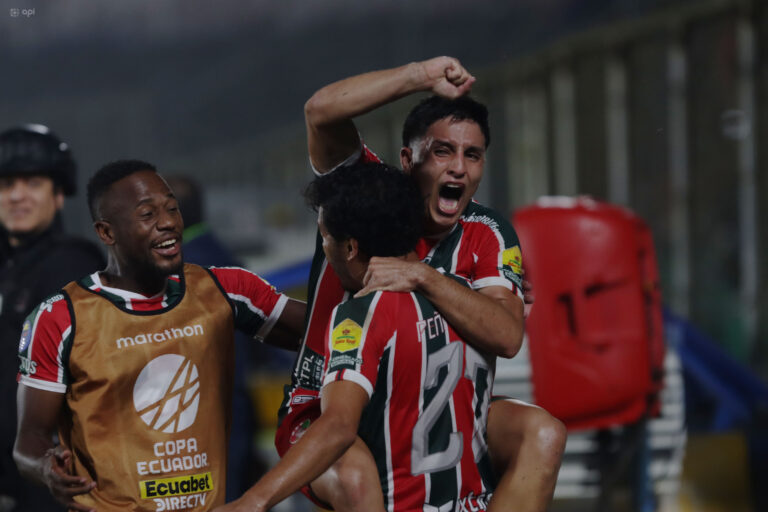 (VIDEO) SOPRESA TOTAL: Deportivo Santo Domingo eliminó a Delfín de la Copa Ecuador
