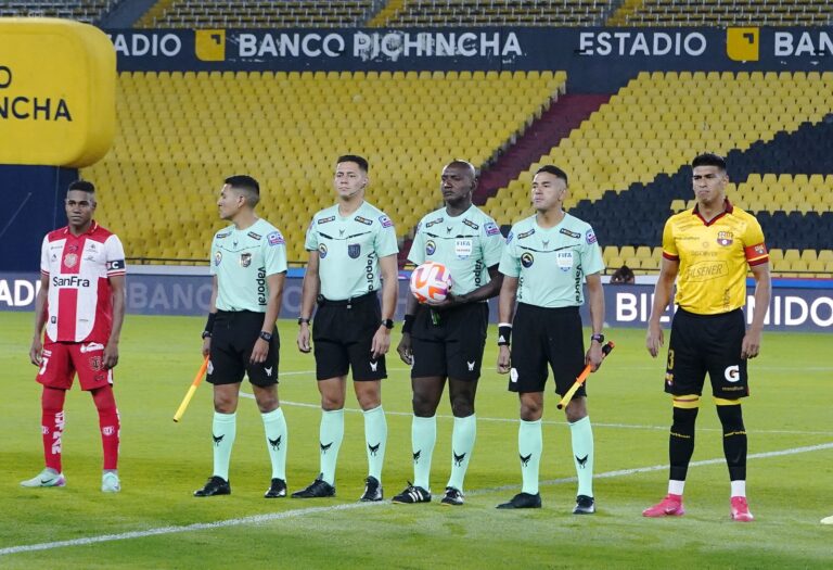 2 MIL DE MULTA: BSC fue sancionado por “intimidación arbitral”