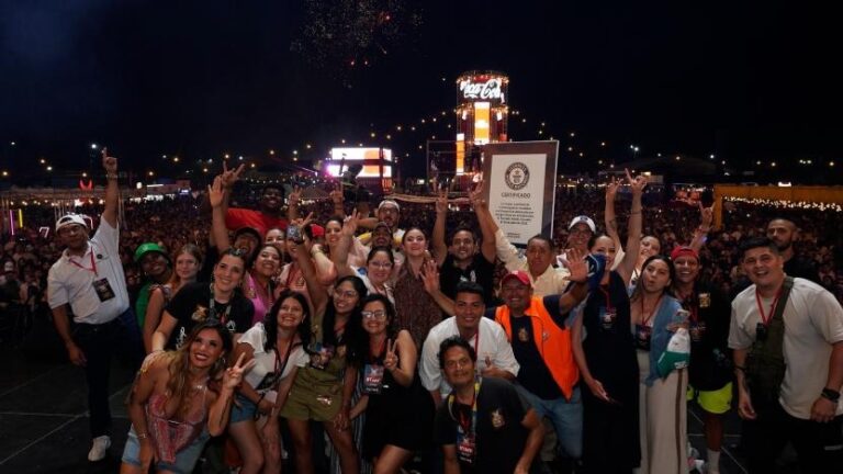 Ecuador rompe Récord Guinness con la venta de 50 000 hamburguesas en el Burger Show