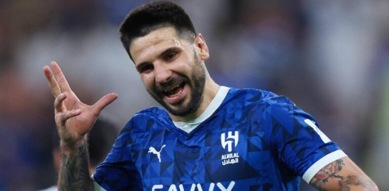 Aleksandar Mitrović podría volver a la Premier: ¡Tres grandes lo siguen de cerca!