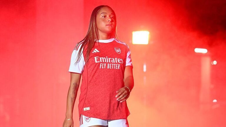 ¡El Arsenal ficha a la futbolista más cara del mundo!