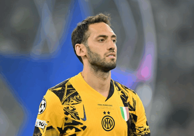 Fenerbahçe se suma a la puja por Calhanoglu, pero el Inter mantiene su postura firme