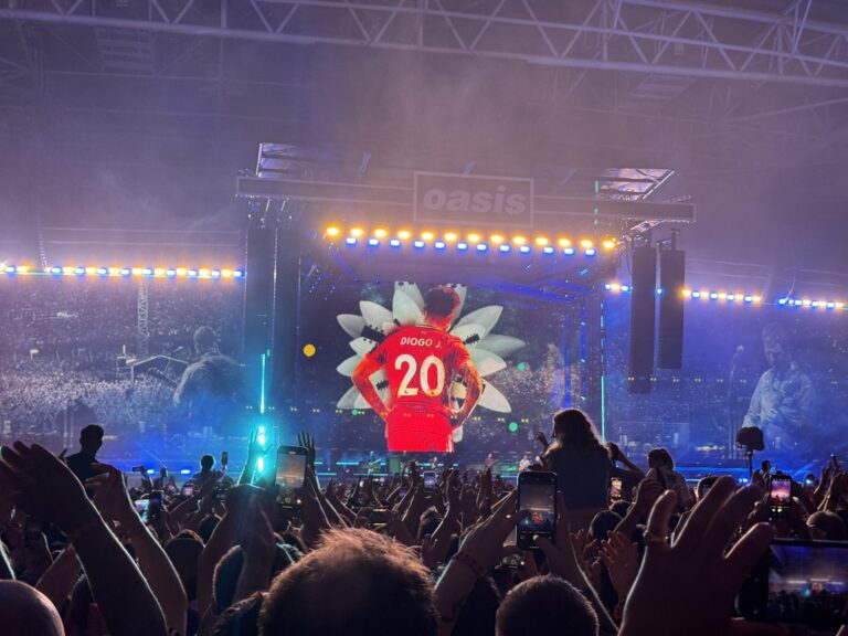 (VIDEO) ‘Oasis’ rinde un inolvidable homenaje a Diogo Jota