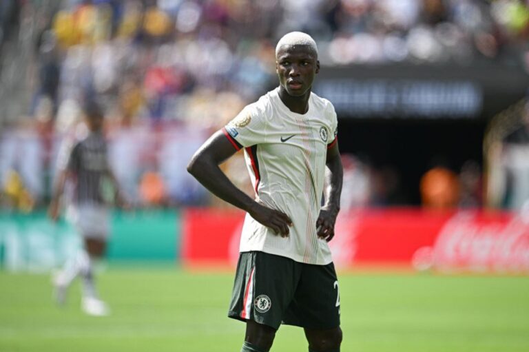 Moisés Caicedo tranquiliza a los hinchas: “Nos vemos el domingo, Blues”