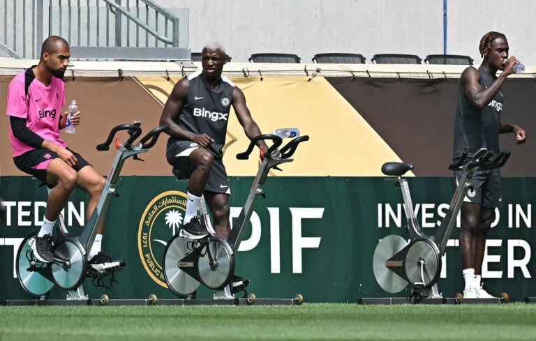 Moisés Caicedo entrena con normalidad y estará en la final del Mundial de Clubes