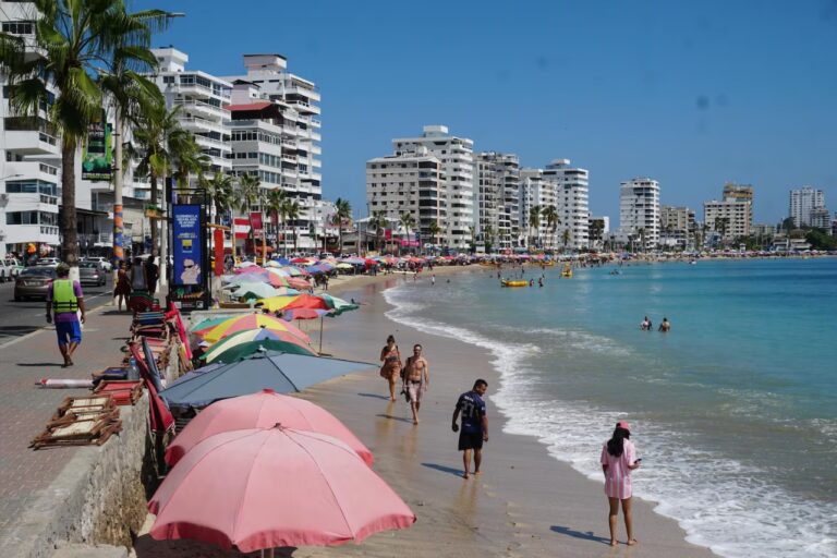 Ministerio de Turismo ratifica que en feriados nacionales y locales se podrá bajar el IVA al 8 %