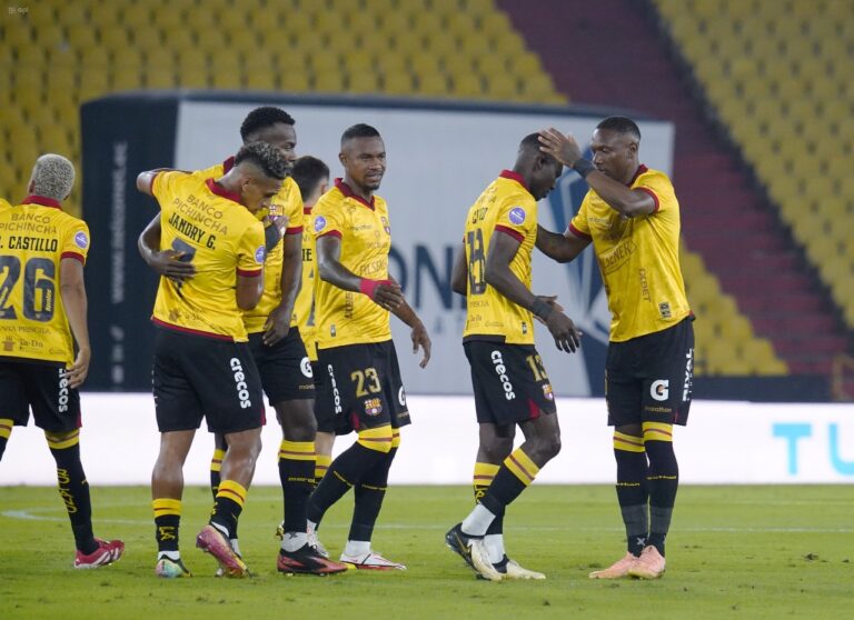 CON DOBLE ‘9’: posible once de BSC para enfrentar a Delfín en el Jocay