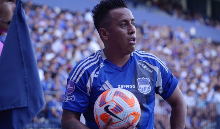 Cueva enciende las alarmas de Emelec tras no entrenar lunes ni miércoles