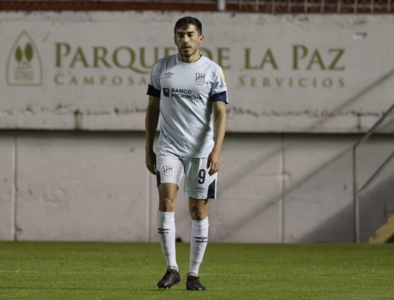 El TAS falló contra Universidad Católica: deberá pagar a Lisandro Alzugaray o no podrá fichar