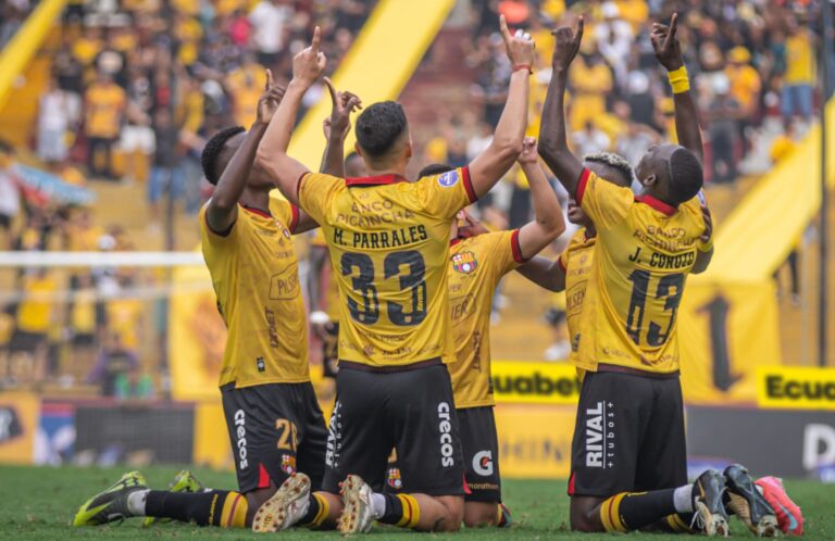 ¿LÍNEA DE 3? Posible once de Barcelona para enfrentar a IDV