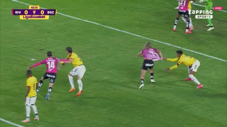 (VIDEO) LA POLÉMICA: ¿Era penal para Independiente?