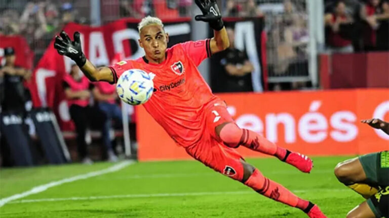 Newell’s rechazó la primera oferta de Pumas UNAM por Navas