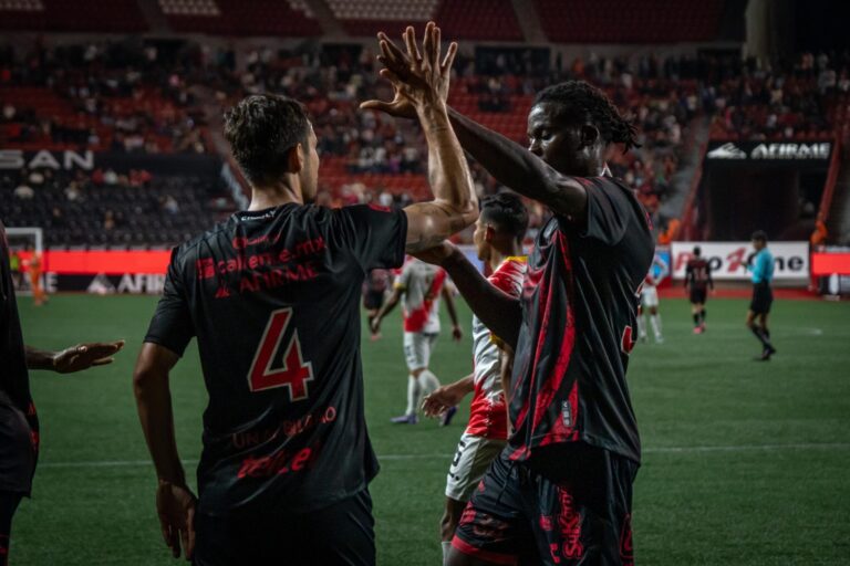 (VIDEO) SOBRE EL FINAL: Jackson Porozo ANOTÓ y le dio el triunfo a los Xolos de Tijuana