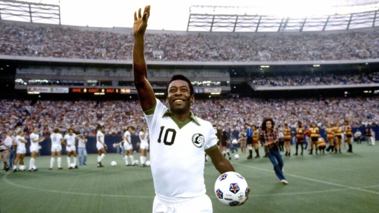 El histórico Cosmos de Pelé vuelve al fútbol profesional