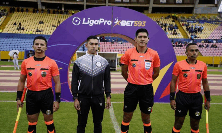 Terna arbitral definida para el duelo entre BSC y Orense