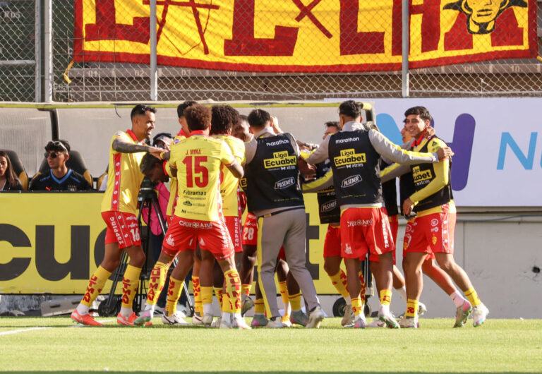 (VIDEO) EL SUPERCLÁSICO SE LO LLEVÓ EL ‘PAPÁ’: Aucas derrotó a Liga de Quito en Chillogallo