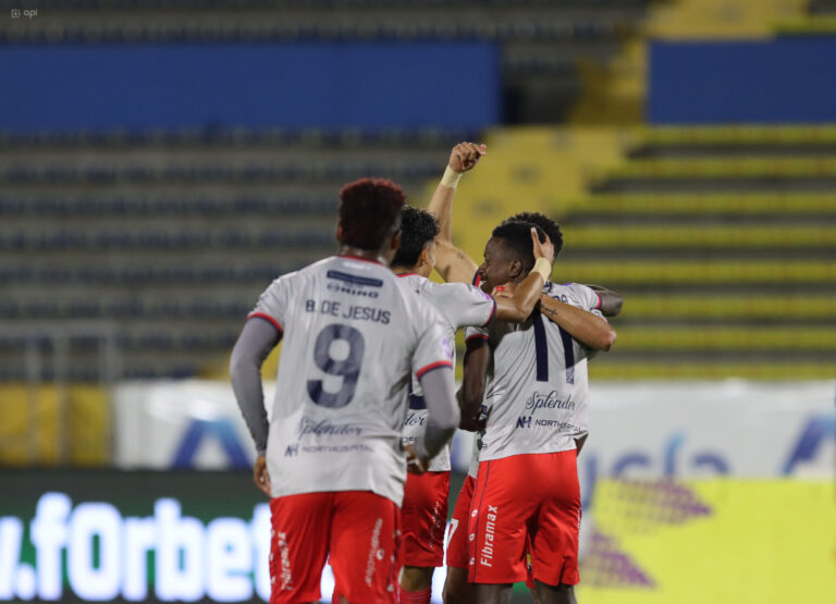 (VIDEO) SOBRE EL FINAL: El Nacional derrotó a Vinotinto en el Atahualpa