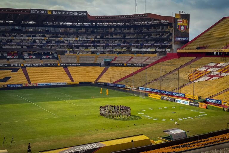 ¿SIN JHONNY QUIÑÓNEZ? Posible alineación de Barcelona para enfrentar a Vinotinto