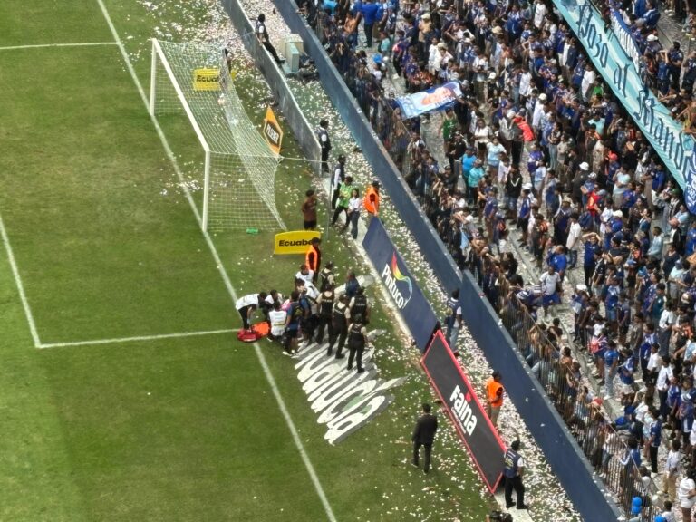 (VIDEO) Incidentes en la salida de Junior Sornoza de la cancha del Capwell