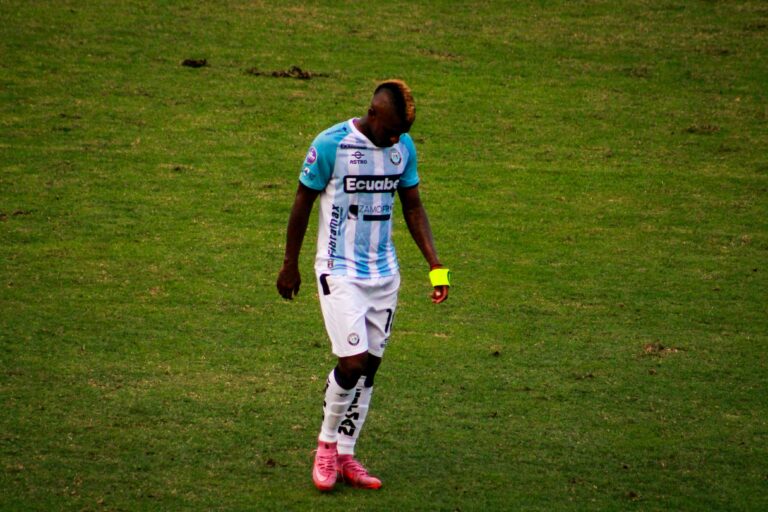 Reportan que desde Guayaquil City le cierran la puerta a Miller Bolaños tras su salida de Emelec