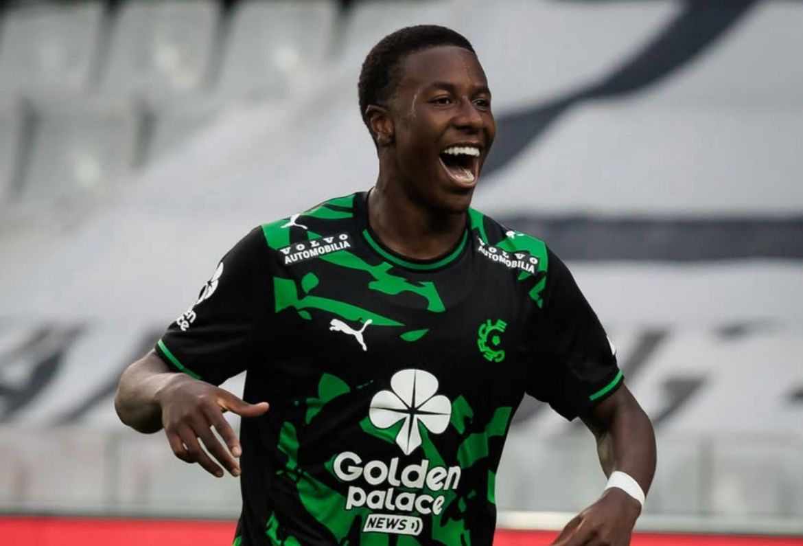 Noticia Banco Guayaquil // Alan Minda vuelve a brillar en Bélgica: Gol con la camiseta del Cercle Brugge