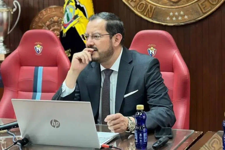 Marco Pazos: “Esta señora (Lucía Vallecilla) dejó quebrado al club”