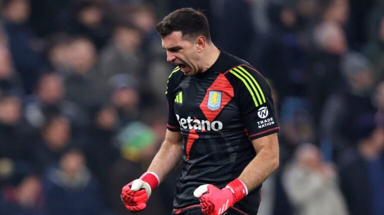 Así se cayó el pase de Dibu Martínez a Manchester United