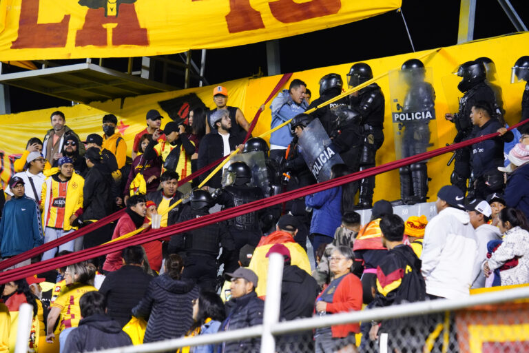 LigaPro sancionó a Aucas: Jugará SIN PÚBLICO su próximo partido como local