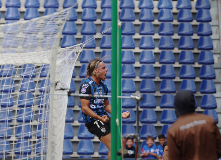 (VIDEO) EN SOLO 10 MINUTOS: IDV remontó ante Vinotinto en Chillo Jijón