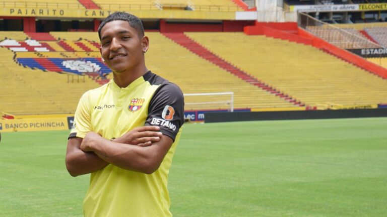Barcelona SC cede a John Acurio a Dorados de Sinaloa hasta 2026