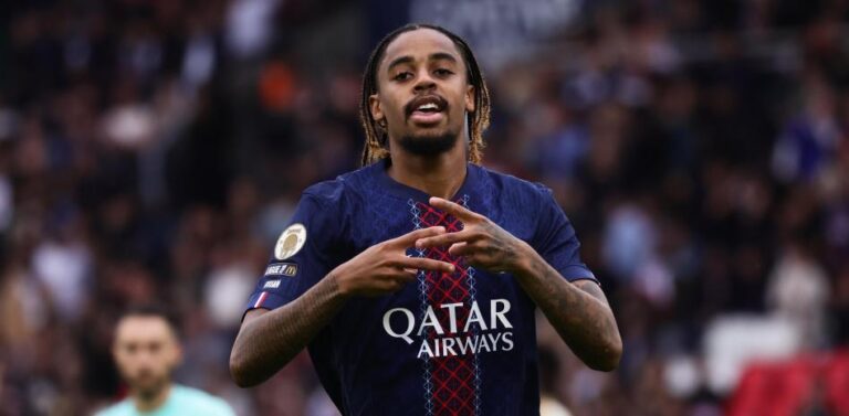 Barcola lidera a un PSG que suma bajas importantes por lesión