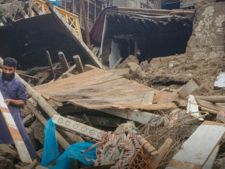 Devastador terremoto en Afganistán mata a 600 personas y deja heridas a otras 2.000