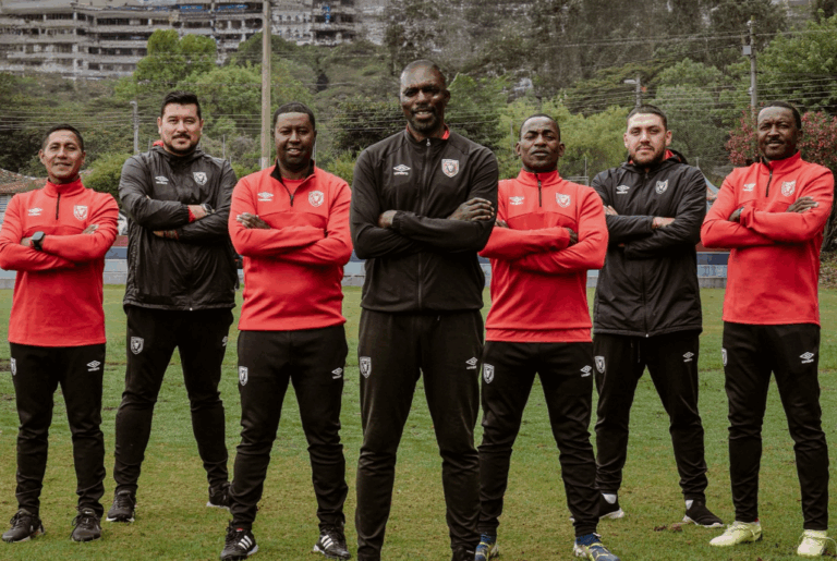 CUERPO TÉCNICO MUNDIALISTA: Giovanny Espinoza asume como nuevo DT de Leones FC