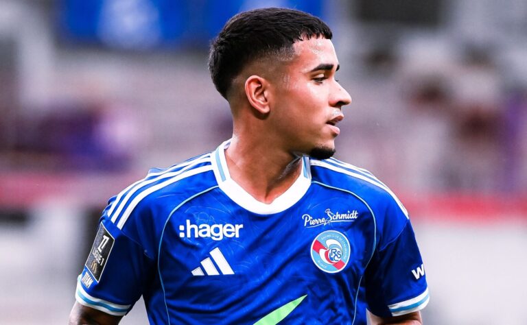 Kendry Páez sumó minutos en el triunfo agónico del Racing de Estrasburgo