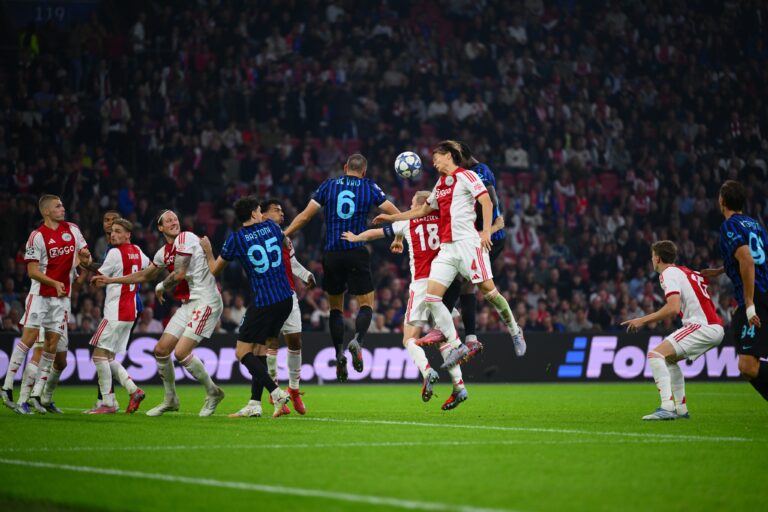 (VIDEO) DOBLETE DE THURAM: Inter venció de visitante al Ajax